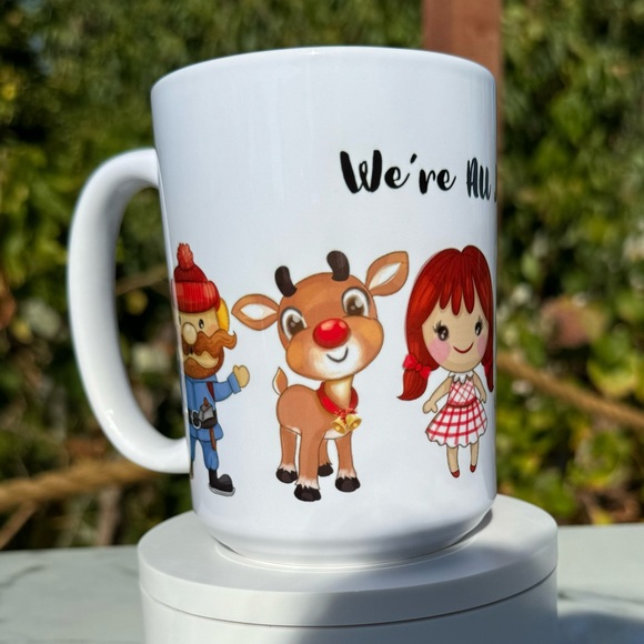 We’re all misfits Rudolph the rednosed reindeer mug 15oz - Picture 5 of 5